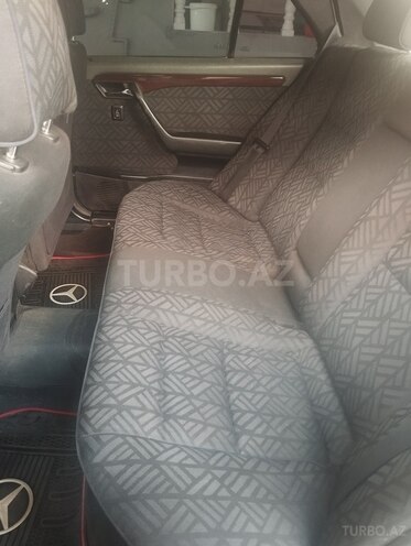 Mercedes C 180 1995, 407,699 km - 1.8 l - Beyləqan