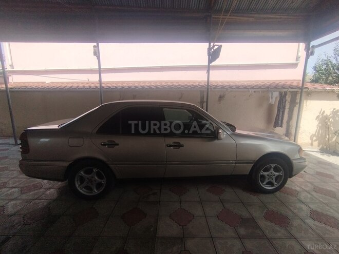 Mercedes C 180 1995, 407,699 km - 1.8 l - Beyləqan