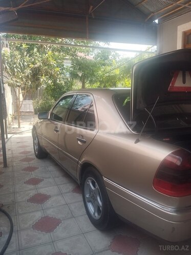 Mercedes C 180 1995, 407,699 km - 1.8 l - Beyləqan