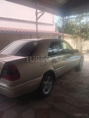 Mercedes C 180 1995, 407,699 km - 1.8 l - Beyləqan