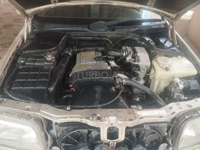 Mercedes C 180 1995, 407,699 km - 1.8 l - Beyləqan
