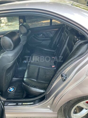 BMW 528 1998, 285,000 km - 2.8 л - Mingəçevir