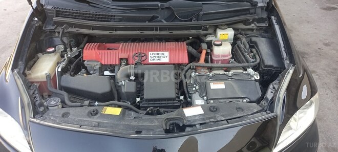 Toyota Prius 2015, 125,000 km - 1.8 л - Sumqayıt