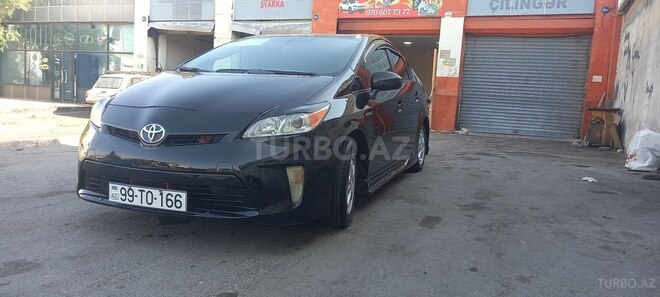 Toyota Prius 2015, 125,000 km - 1.8 л - Sumqayıt