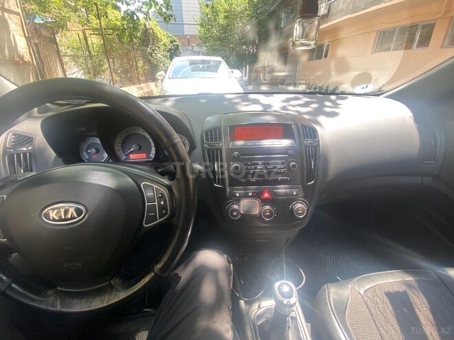 Kia  2009, 312,200 km - 1.6 l - Bakı