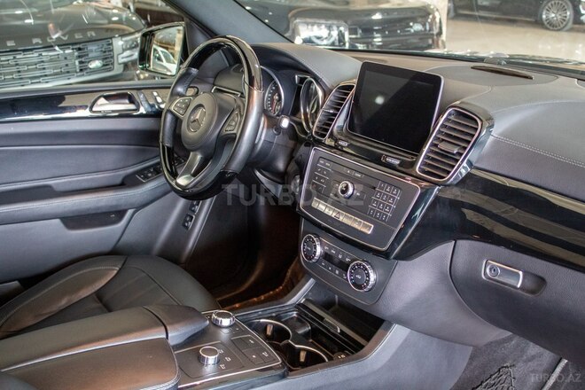 Mercedes GLS 350 4MATIC 2018, 120,000 km - 3.0 л - Bakı