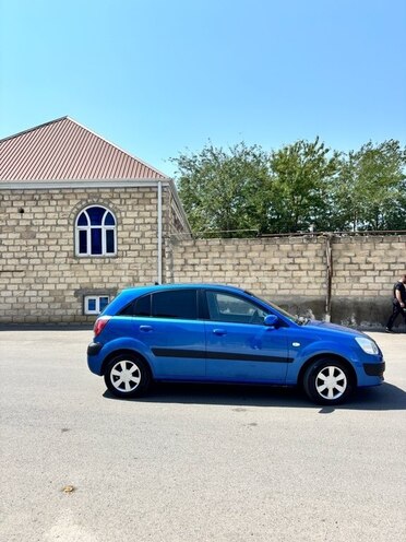 Kia Rio 2006, 128,000 km - 1.4 l - Gəncə