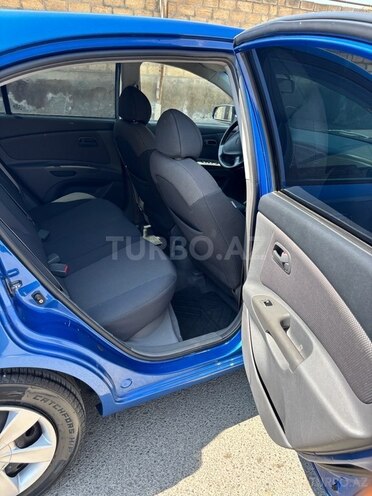 Kia Rio 2006, 128,000 km - 1.4 l - Gəncə