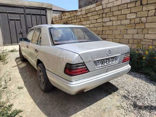 Mercedes E 250 1993, 450,000 km - 2.5 l - Bakı