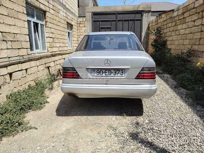 Mercedes E 250 1993, 450,000 km - 2.5 l - Bakı