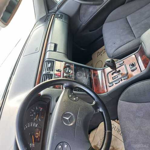 Mercedes E 220 d 2001, 245,000 km - 2.2 l - Bakı