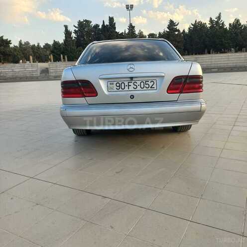 Mercedes E 220 d 2001, 245,000 km - 2.2 l - Bakı
