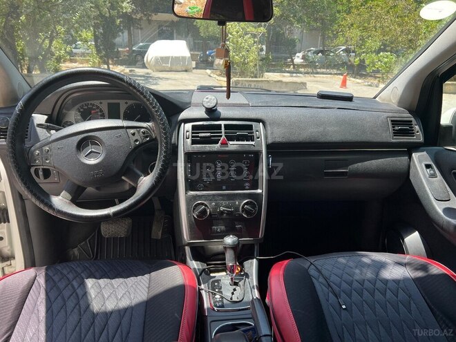 Mercedes B 180 2009, 197,000 km - 1.7 л - Bakı