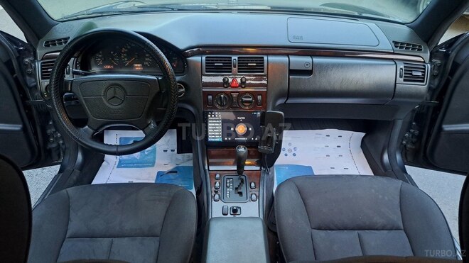 Mercedes E 220 1998, 390,000 km - 2.2 l - Şəki