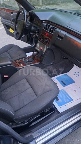 Mercedes E 220 1998, 390,000 km - 2.2 l - Şəki
