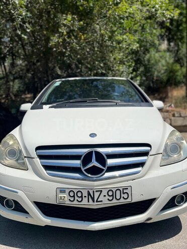 Mercedes B 180 2009, 197,000 km - 1.7 л - Bakı