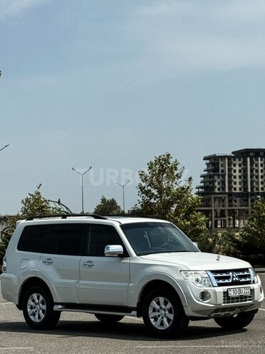Mitsubishi Pajero 2012, 335,000 km - 3.5 l - Bakı