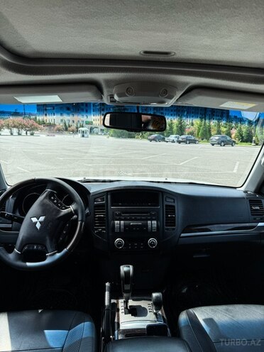 Mitsubishi Pajero 2012, 335,000 km - 3.5 l - Bakı