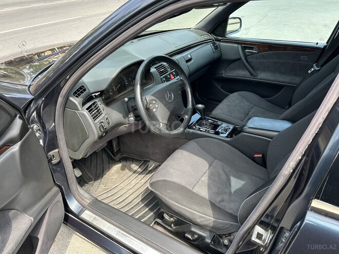 Mercedes E 270 2000, 504,500 km - 2.7 l - Kürdəmir