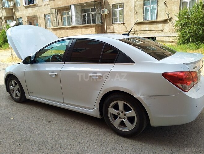Chevrolet Cruze 2011, 377,926 km - 1.4 l - Şirvan