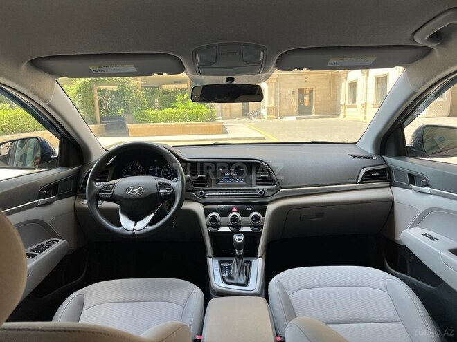 Hyundai Elantra 2019, 108,800 km - 2.0 l - Bakı