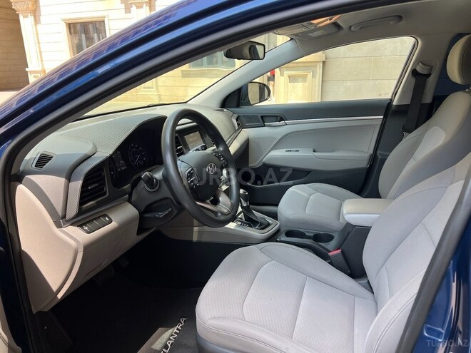 Hyundai Elantra 2019, 108,800 km - 2.0 l - Bakı
