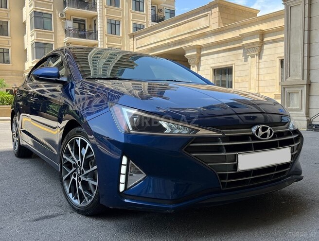 Hyundai Elantra 2019, 108,800 km - 2.0 l - Bakı