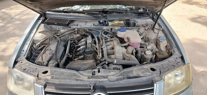 Volkswagen Passat 2003, 252,525 km - 1.8 l - Bakı
