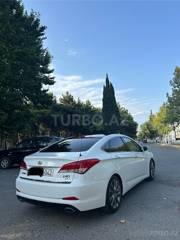 Hyundai i40 2012, 242,000 km - 2.0 l - Bakı