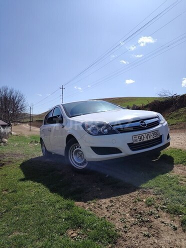 Opel Astra 2009, 162,000 km - 1.4 l - Bakı