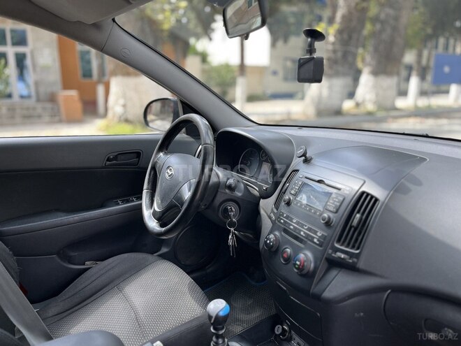 Hyundai i30 2009, 275,000 km - 1.4 л - Göyçay