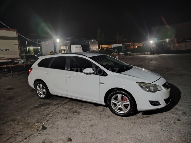 Opel Astra 2011, 350,000 km - 1.3 l - Sumqayıt