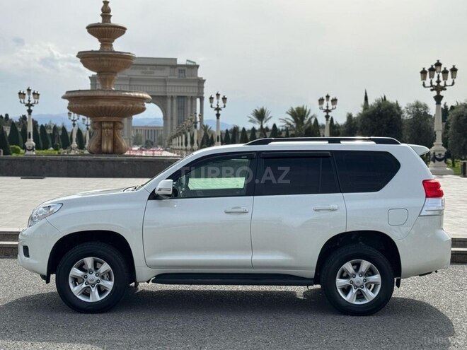 Toyota Land Cruiser Prado 2010, 110,000 km - 2.7 l - Gəncə