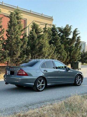 Mercedes C 230 2005, 331,000 km - 2.5 l - Bakı