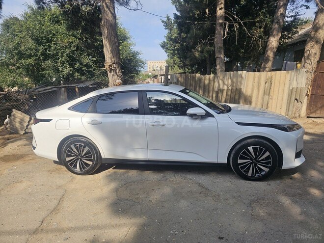 Changan Qiyuan A05 2025, 42,000 km - 1.5 l - Bakı
