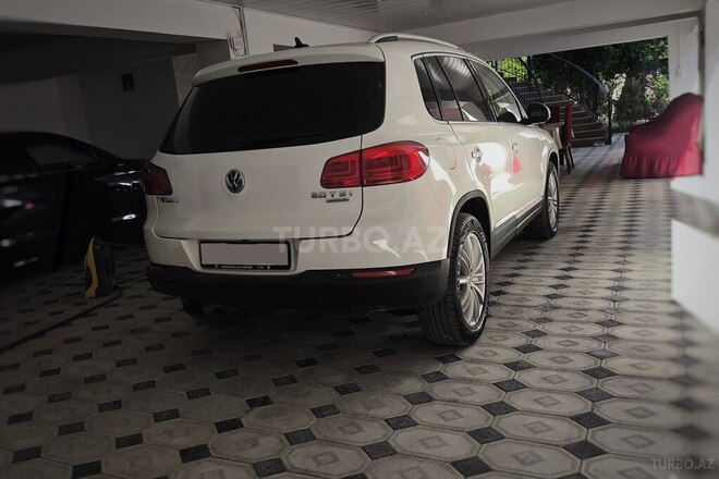 Volkswagen Tiguan 2013, 112,500 km - 2.0 л - Bakı