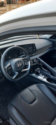 Hyundai Elantra 2024, 18,900 km - 1.5 л - Bakı