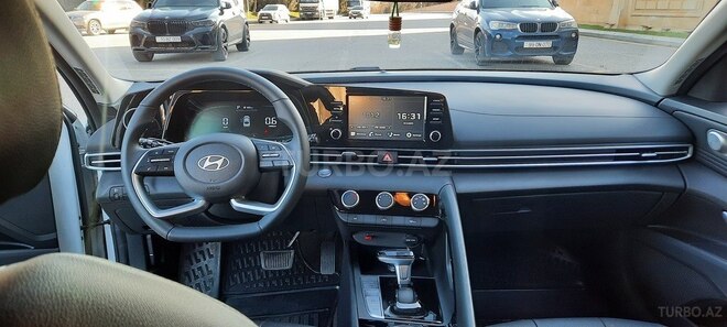 Hyundai Elantra 2024, 18,900 km - 1.5 л - Bakı