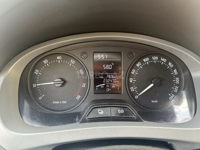 Skoda Rapid 2014, 233,000 km - 1.6 l - Bakı