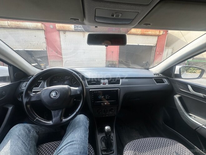 Skoda Rapid 2014, 233,000 km - 1.6 l - Bakı