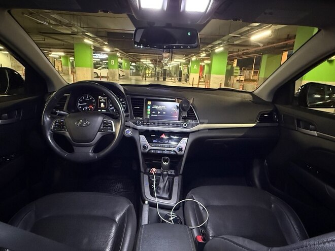 Hyundai Elantra 2017, 97,043 km - 2.0 l - Bakı