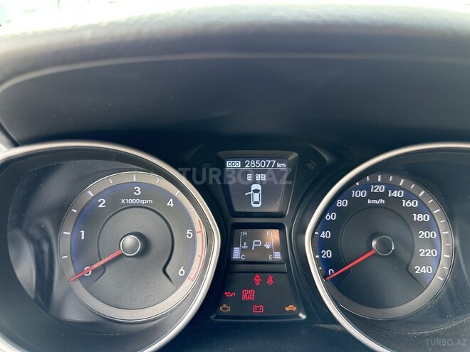 Hyundai i30 2014, 285,000 km - 1.6 l - Bakı