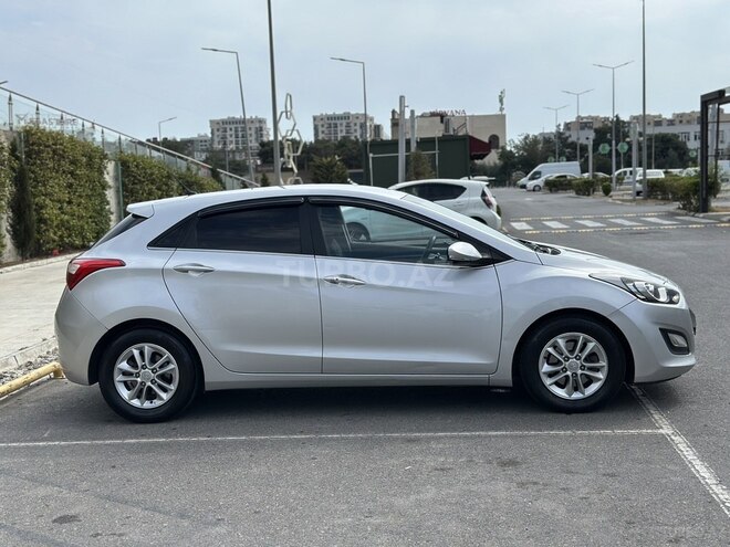 Hyundai i30 2014, 285,000 km - 1.6 l - Bakı