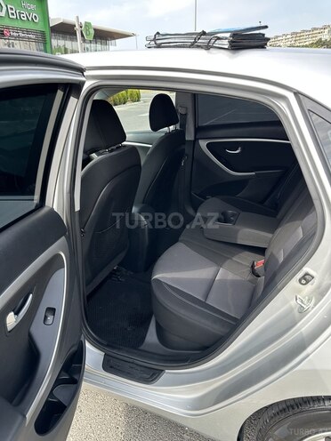 Hyundai i30 2014, 285,000 km - 1.6 l - Bakı