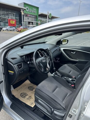Hyundai i30 2014, 285,000 km - 1.6 l - Bakı