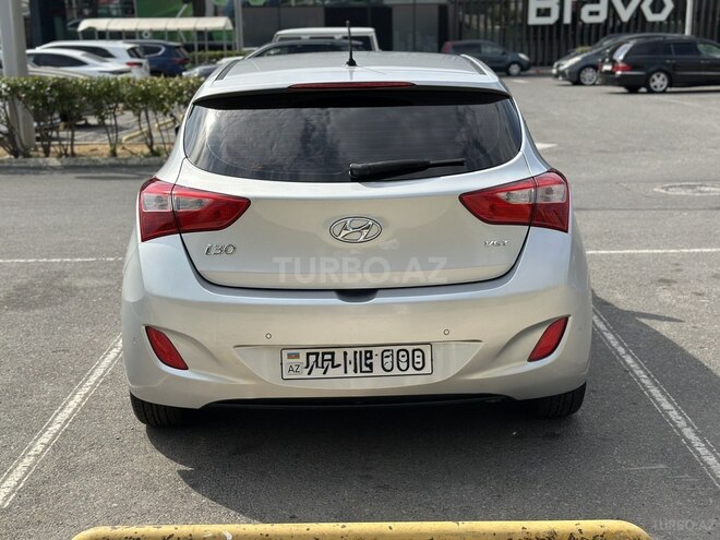 Hyundai i30 2014, 285,000 km - 1.6 l - Bakı