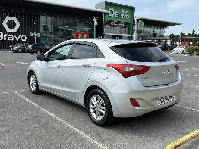 Hyundai i30 2014, 285,000 km - 1.6 l - Bakı