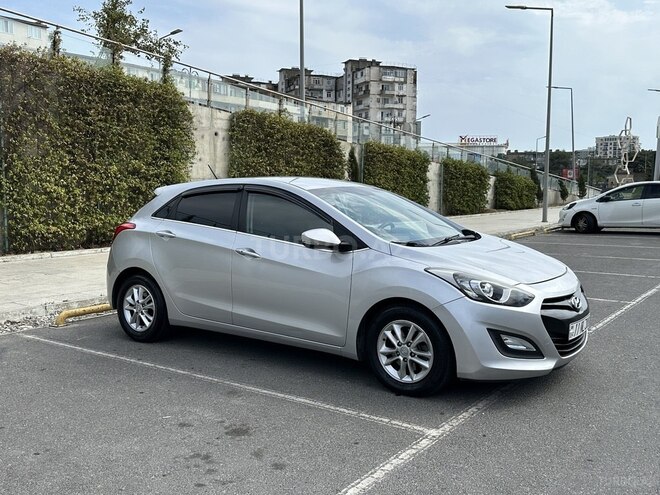 Hyundai i30 2014, 285,000 km - 1.6 l - Bakı