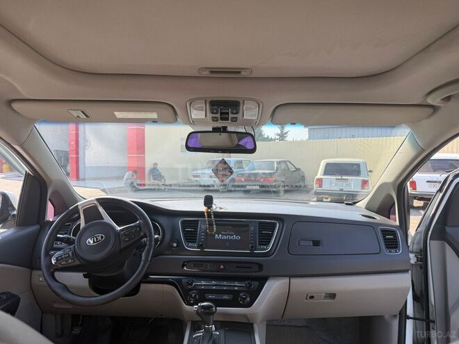 Kia Carnival 2016, 285,000 km - 2.2 л - Bakı