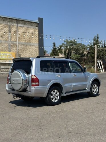 Mitsubishi Pajero 2006, 380,000 km - 3.2 l - Bakı